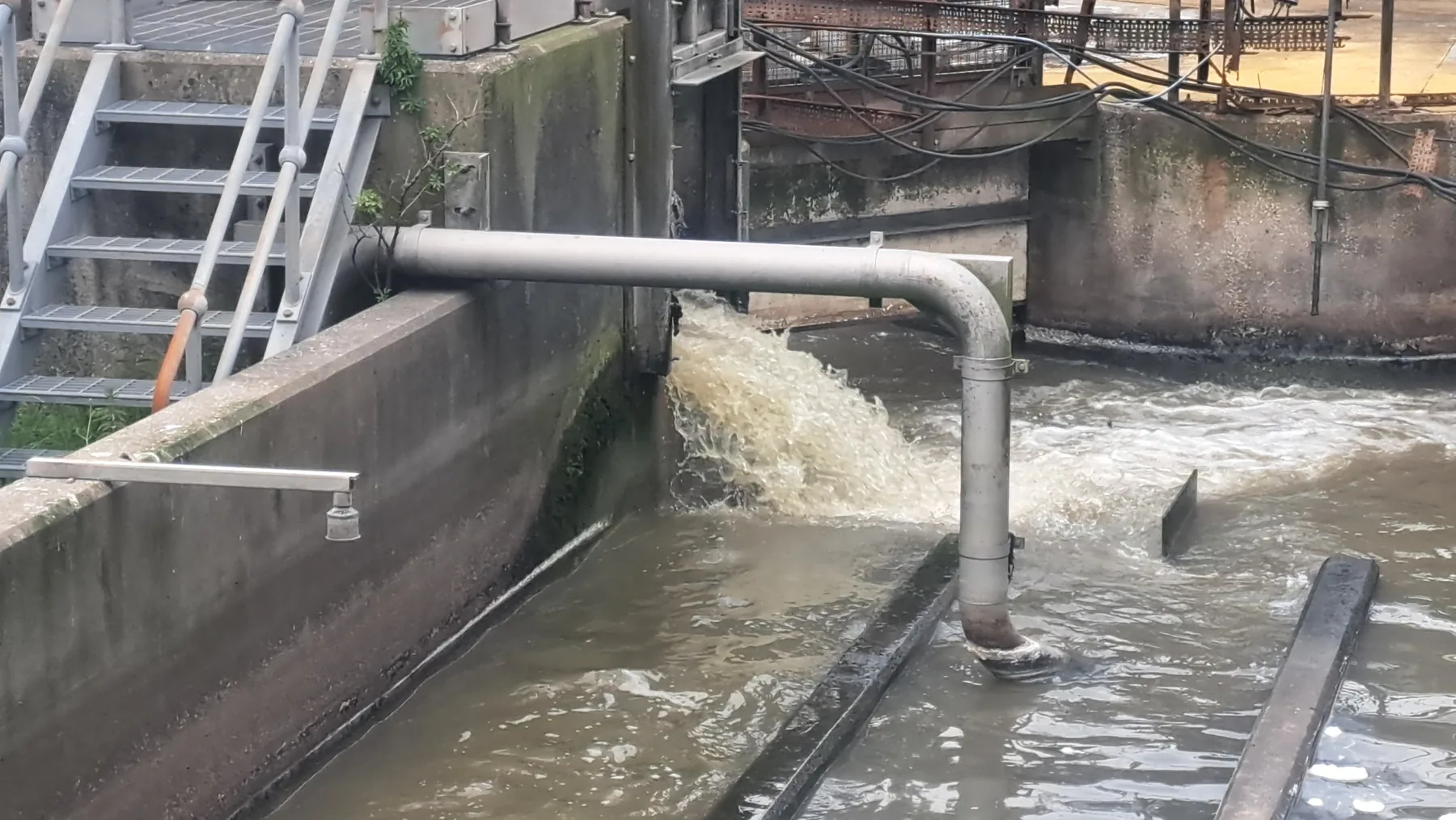 Wastewater process pipework